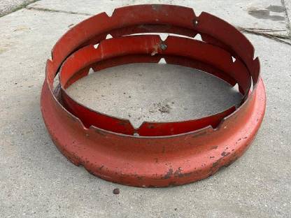 Bild 2:Zwillingsreifen-Distanzstücke 28“ auf 32“