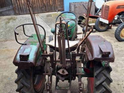 Bild 4:Holder B12 Traktor