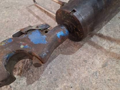 Bild 2:Hydraulischer Oberlenker