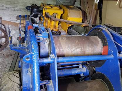 Bild 3:Schlittenseilwinde mit Doppeltrommelwinde Rigert auf Rädern