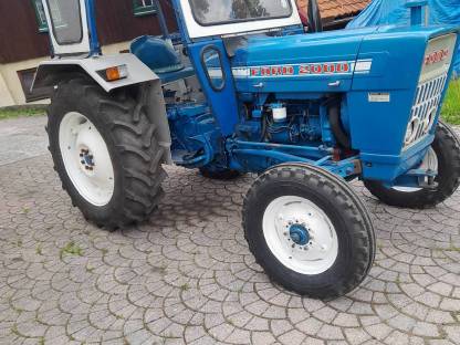 Ford 2000 Traktor
