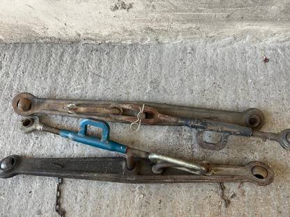 Bild 2:Traktor Teile