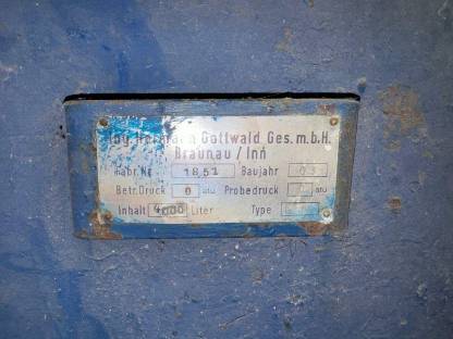 Bild 3:Dieseltank 4.000 und 3.000 l