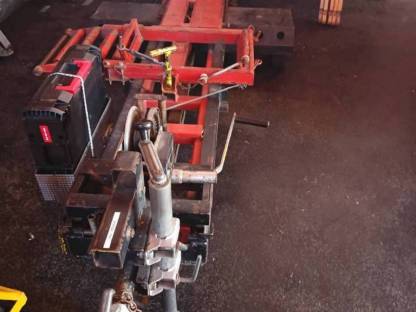 Bild 3:Abschleppachse Thor