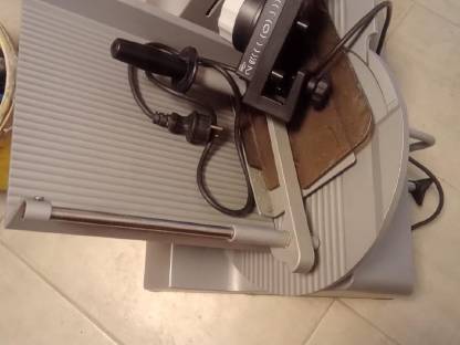 Bild 4:Profi-Aufschnittmaschine GRAEF FL3370AT-C3 + Schleifaufsatz