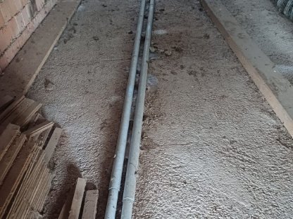 Bild 3:Hochförderer für Schrapperentmistung