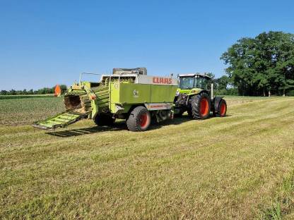 Claas Quadrant 1200