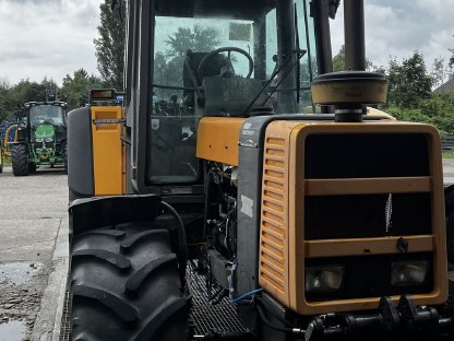 Bild 2:Renault 110.14TS