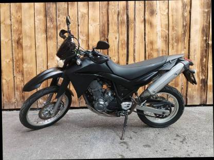 Yamaha TX 660R