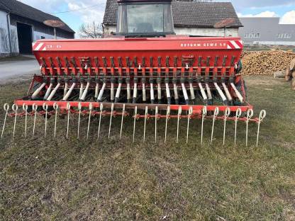 Bild 2:Säkombination Lely Kreiselegge und Reform Semo 99
