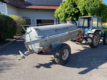 Bild 2:Vakuumat Güllefass 2.200 l