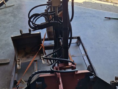 Bild 7:Anbaubagger Avant 210 für AVANT