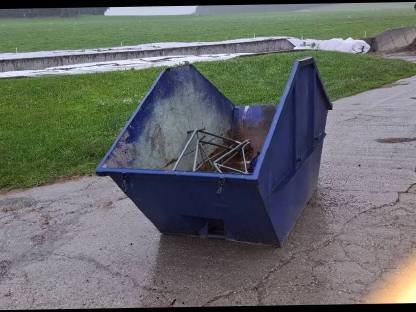 Container