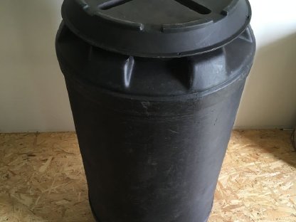 Bild 2:Mostfass mit Auslaufhahn