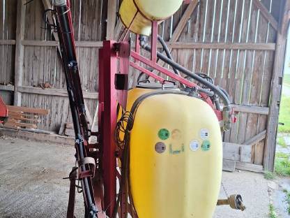 Bild 3:Pflanzenschutzspritze Hardi NK 800