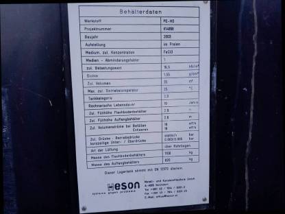 Bild 2:Nutzwassertank Abwassertank