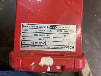 Bild 2:Ladegerät Fronius