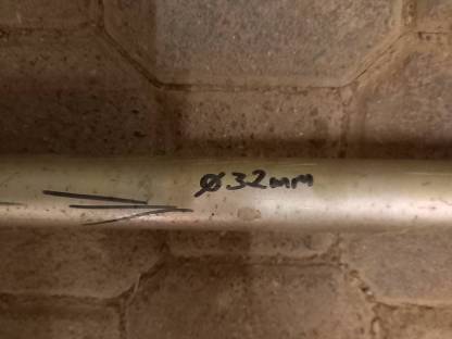 Bild 3:Zinkenträger Welle Claas