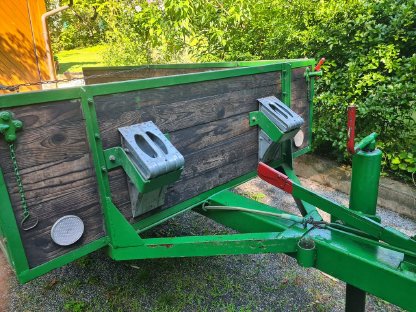 Bild 2:Einachsanhänger für Oldtimer/Kleintraktoren