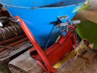 Bild 2:Einscheibendüngerstreuer