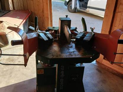 Bild 2:Holzspalter Posch