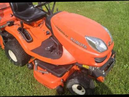 Bild 6:Rasentraktor Kubota 1600