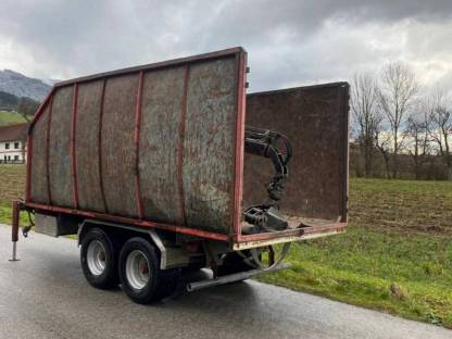 Bild 3:Rückewagen Krananhänger