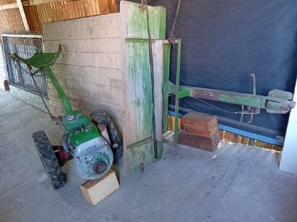 Bild 4:Einachsschlepper L251 LR