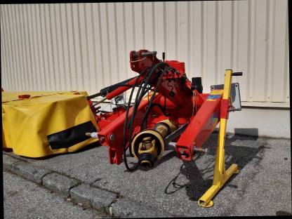 Bild 5:Pöttinger Novadisc 352 Heckmähwerk