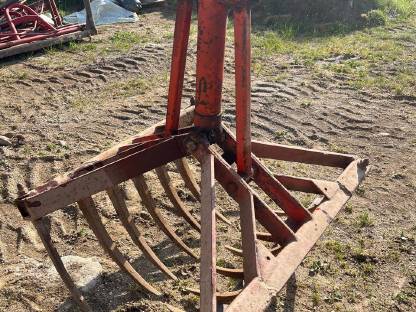 Bild 3:Greifer hydraulisch