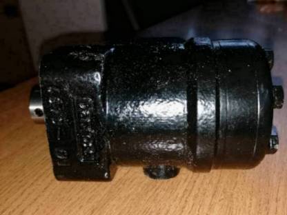 Bild 5:Für New Holland TL 80, 70, 90, 100 Hydrauliklenkung