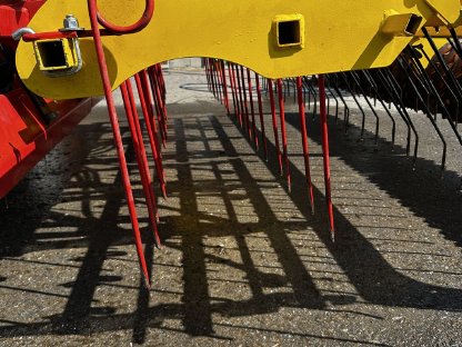 Bild 4:APV GP300 M1 Grünlandbearbeitungsmaschine