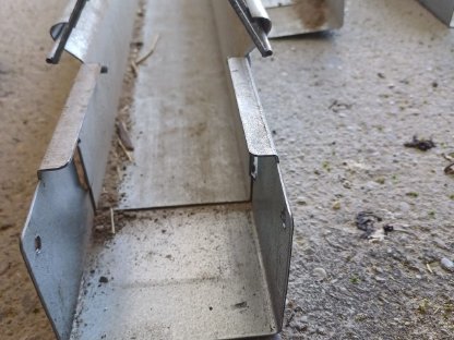 Bild 4:Futterbahn Geflügel, Hennen