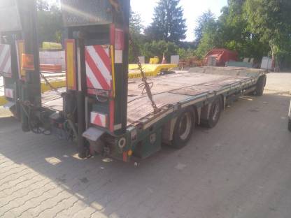 Bild 3:Tieflader Schwarzmüller