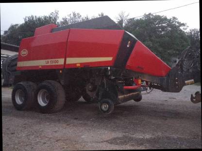 Bild 2:Großpackenpresse LB 12100