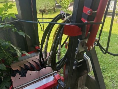 Bild 2:Stockaustriebsspritze inkl. Aufsattelspritze 300 l