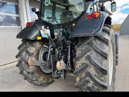 Bild 3:Valtra Traktor 123N, Bulldog