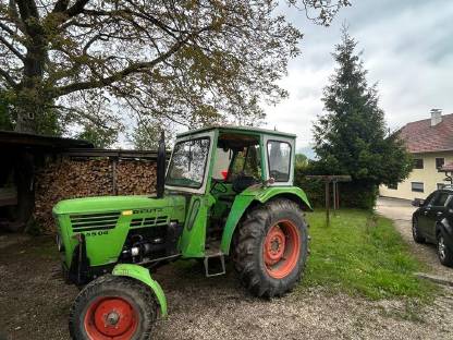 Bild 2:Deutz 4506 mit Frontlader
