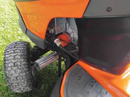 Bild 3:Rasentraktor Husqvarna TC 238T