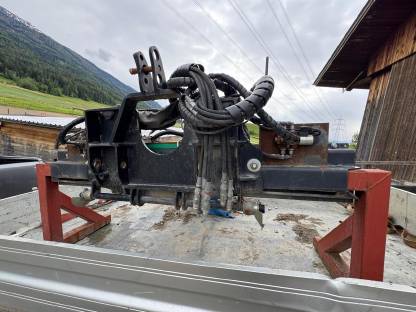 Bild 3:Wildkrautbürste