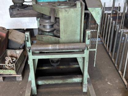 Bild 2:Biegemaschine