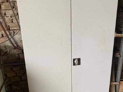 Versperrbarer Pflanzenschutzmittelschrank