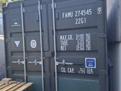 Bild 3:Neuwertiger Container