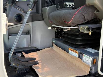 Bild 6:Takeuchi TB290