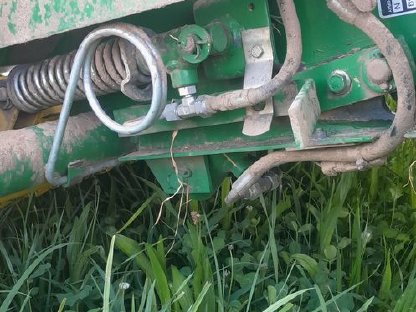 Bild 7:John Deere 590 Rundballenpresse