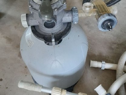 Bild 2:Intex Sandfilteranlage mit Salzwassersystem