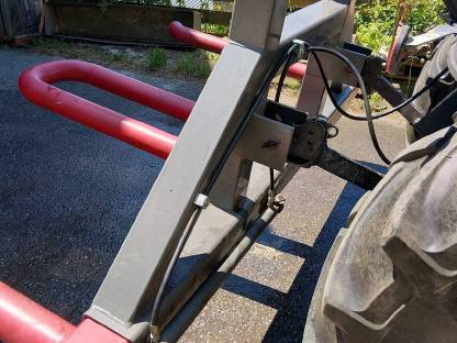 Bild 2:Ballengabel, Ballenträger