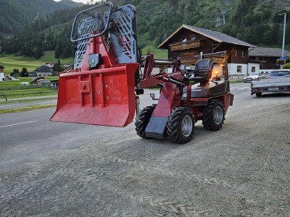 Bild 2:Weidemann 917 DM