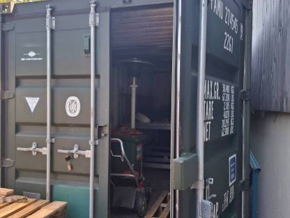 Bild 4:Neuwertiger Container