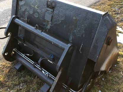 Bild 2:Hochkippschaufel